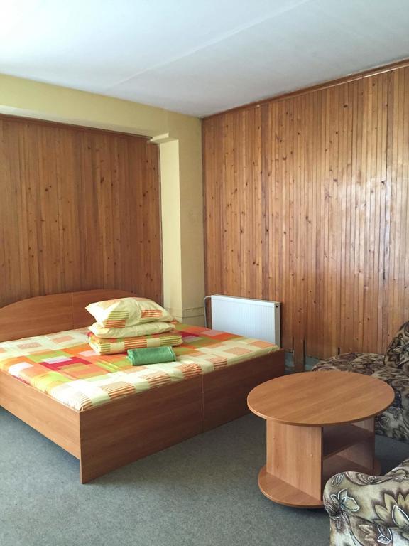 Motelis Jonuciai Garliava Habitación foto