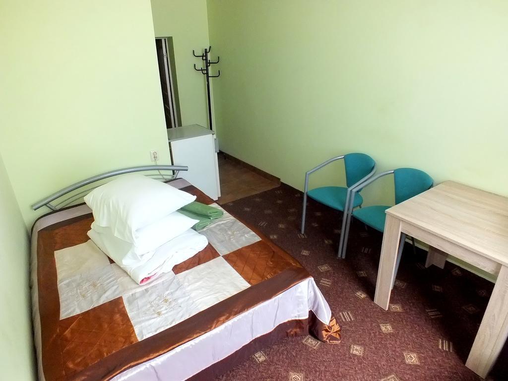 Motelis Jonuciai Garliava Habitación foto